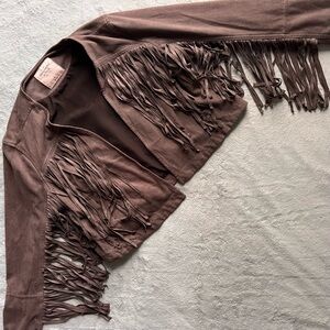 Abercrombie & Fitch Faux Suede Fringe Cropped Festival Jacket Stone Gray Medium